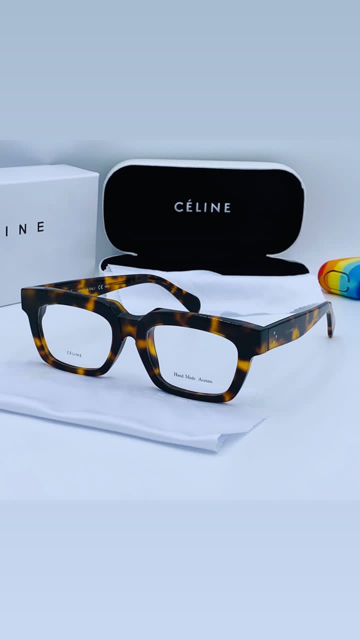 CLN55345 Animal Skin Frame