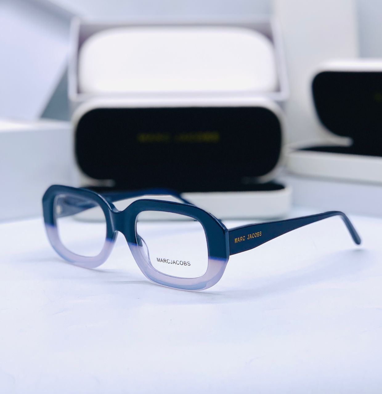 MJC64912 Mixed Coloured Frame